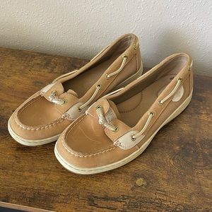 NWOT Sperry Boat Shoes